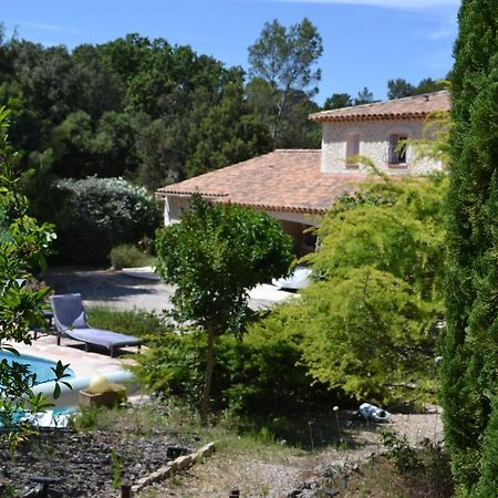 Suite 30 M2 Ideale Pour 2 Personnes Flassans-sur-Issole Luaran gambar