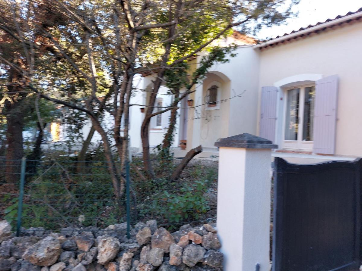 Suite 30 M2 Ideale Pour 2 Personnes Flassans-sur-Issole Luaran gambar