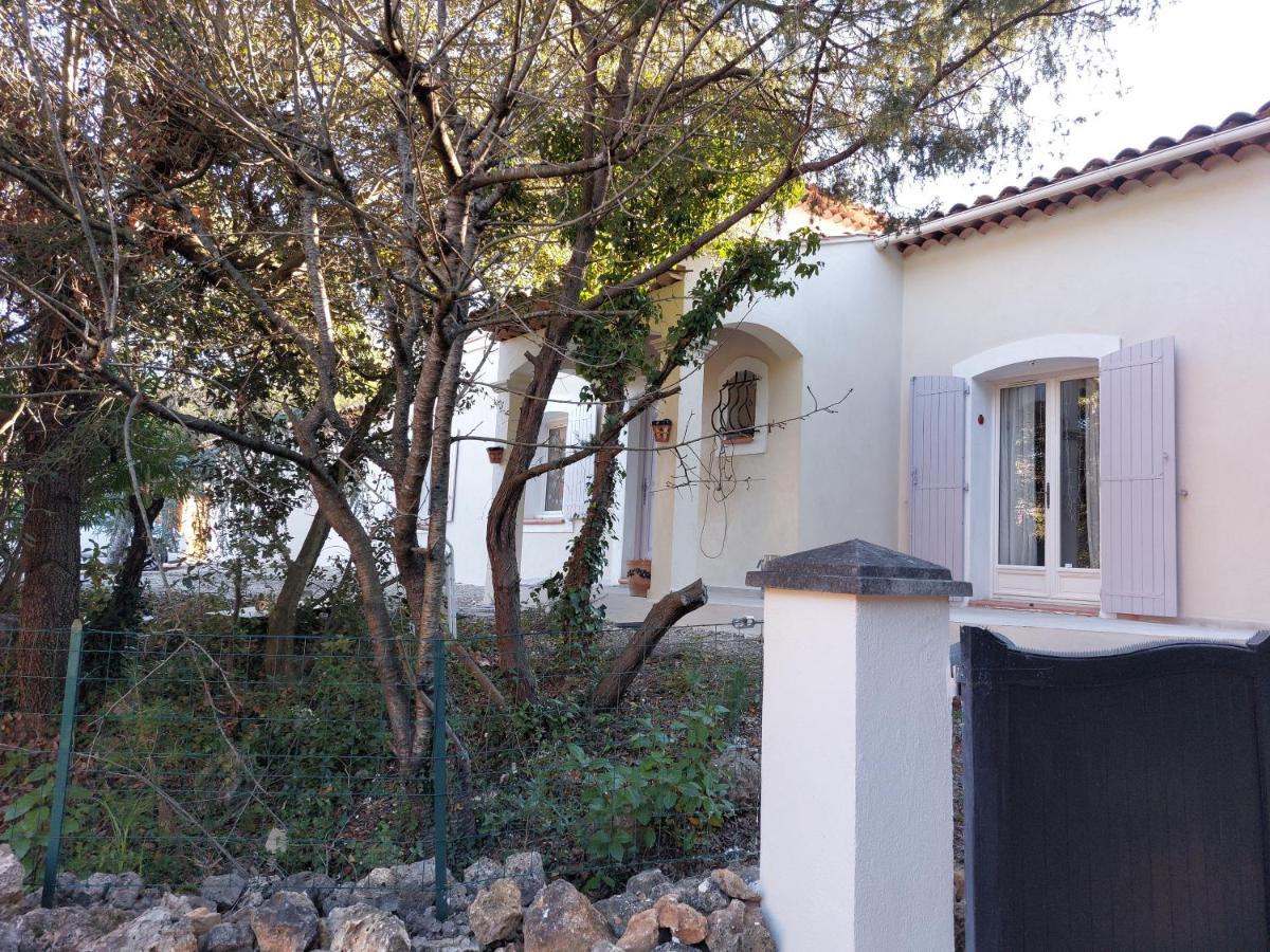 Suite 30 M2 Ideale Pour 2 Personnes Flassans-sur-Issole Luaran gambar