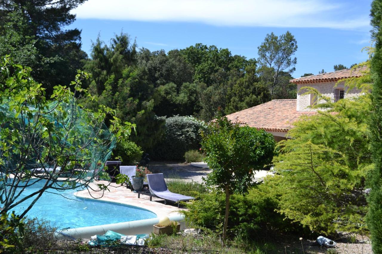 Suite 30 M2 Ideale Pour 2 Personnes Flassans-sur-Issole Luaran gambar